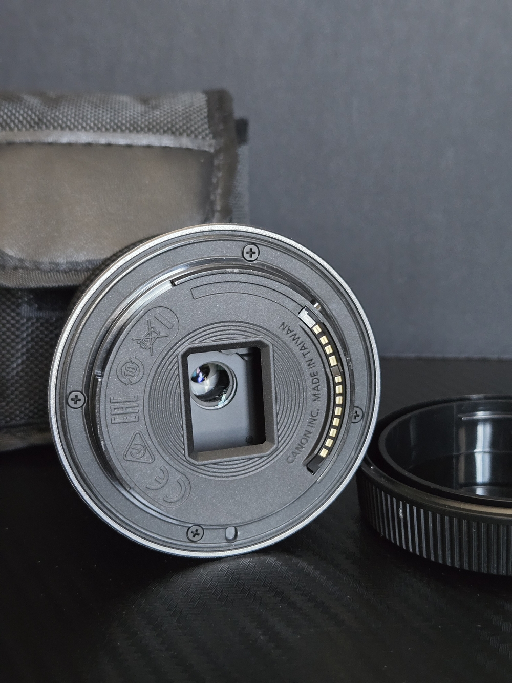 Canon RF-S18-45mm F4.5-6.3 Lens - Picture 6 of 7